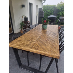 Table Artisanal en sapin Français type "CHEVRONS"